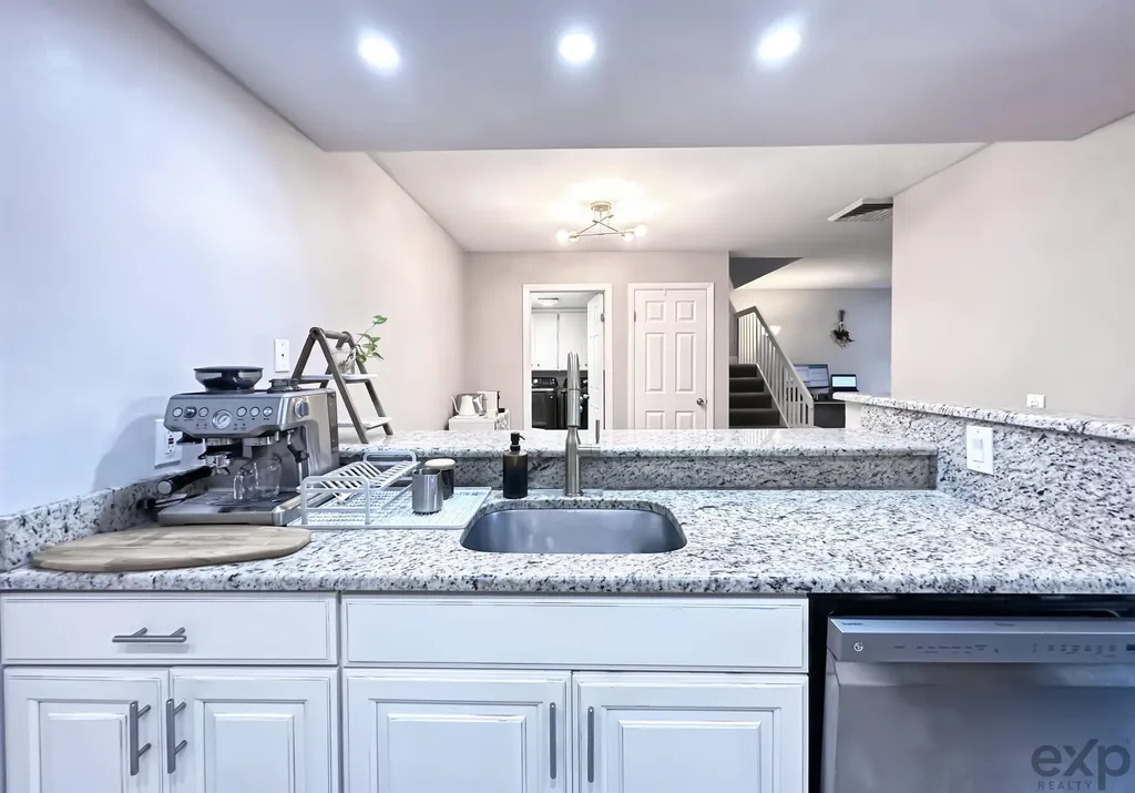 1008 10th Way West Palm Beach FL 33407