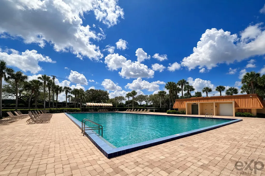 1008 10th Way West Palm Beach FL 33407