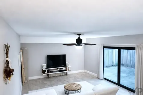 1008 10th Way West Palm Beach FL 33407