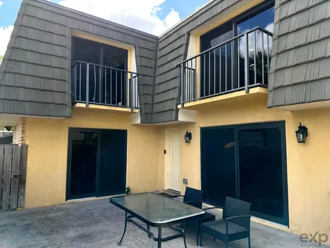 1008 10th Way West Palm Beach FL 33407