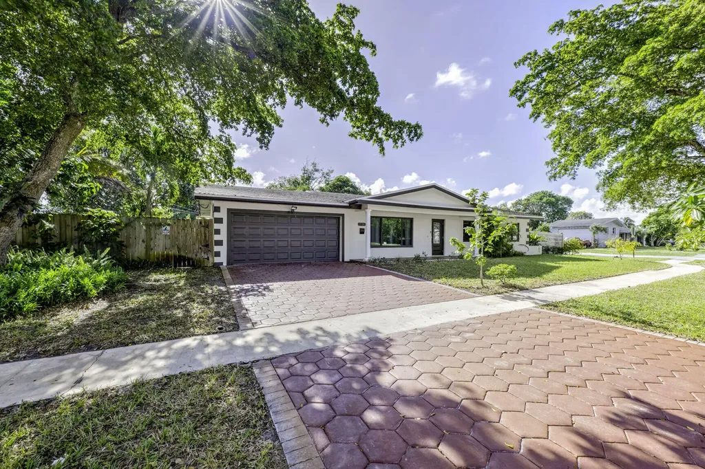 776 NW 48th Avenue Plantation FL 33317