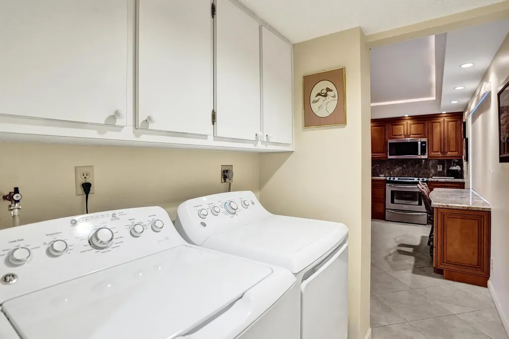 806 Cypress Boulevard Pompano Beach FL 33069