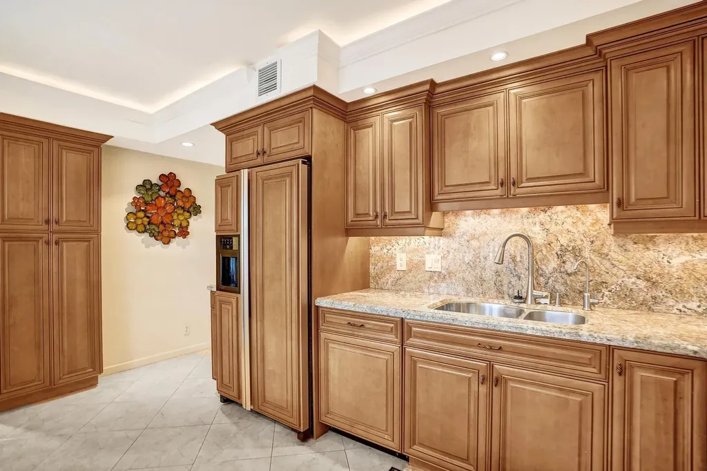 806 Cypress Boulevard Pompano Beach FL 33069