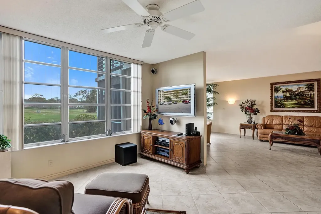 806 Cypress Boulevard Pompano Beach FL 33069