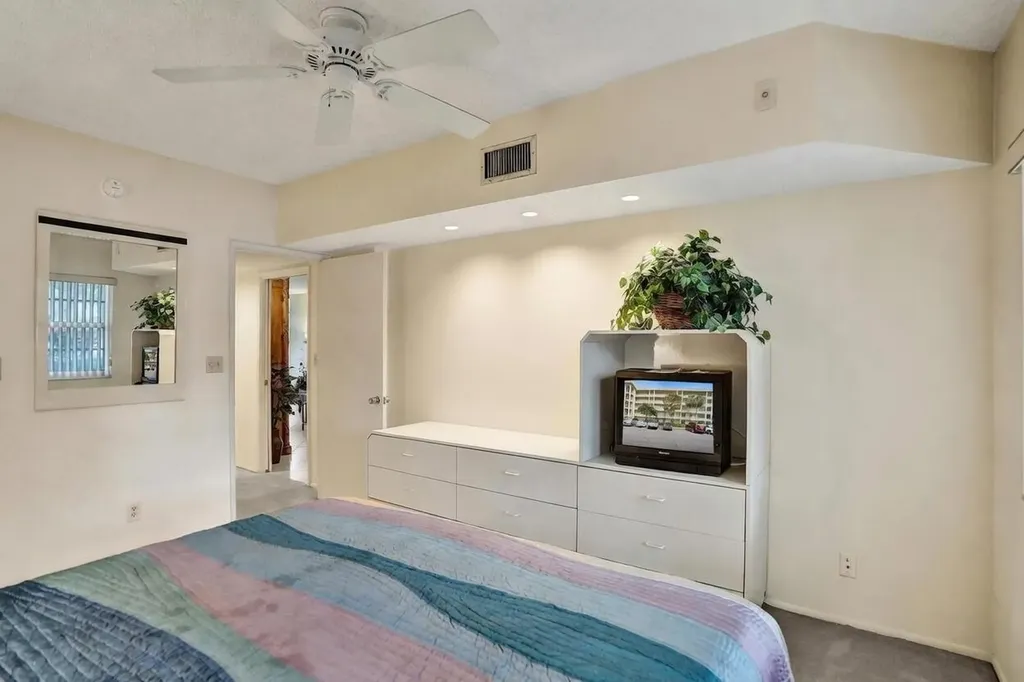 806 Cypress Boulevard Pompano Beach FL 33069