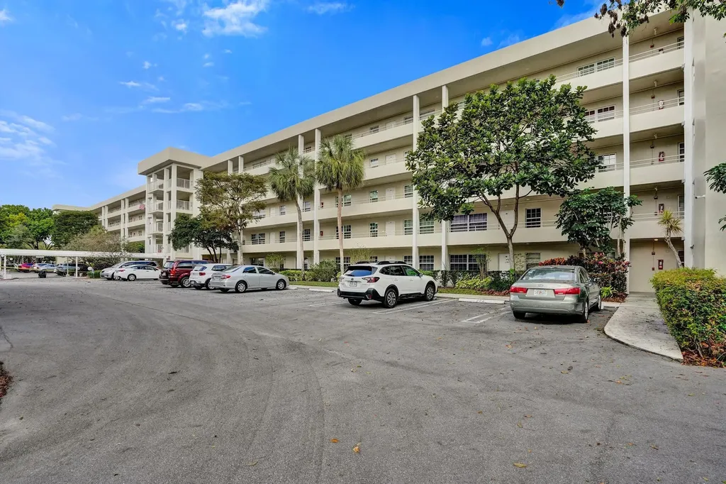806 Cypress Boulevard Pompano Beach FL 33069
