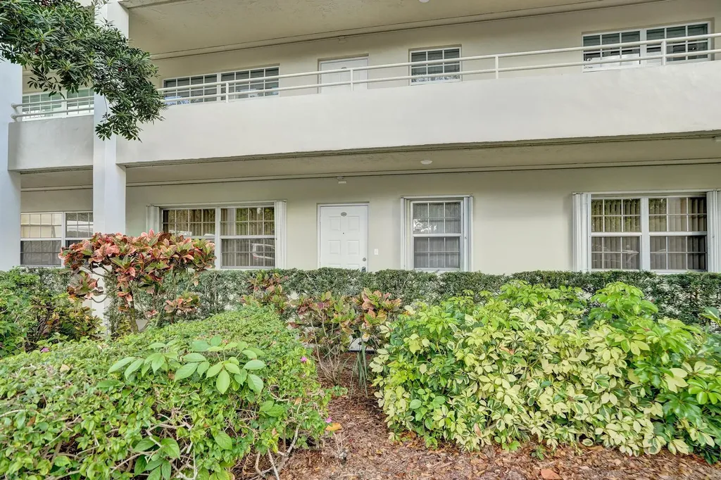 806 Cypress Boulevard Pompano Beach FL 33069