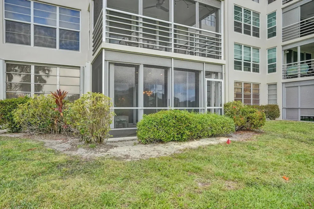 806 Cypress Boulevard Pompano Beach FL 33069