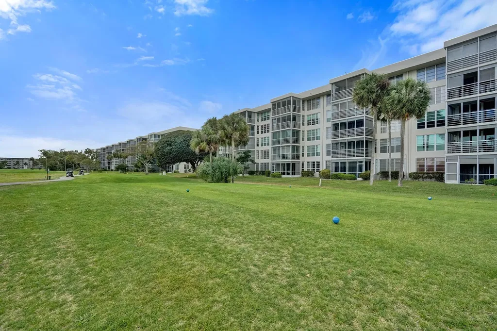 806 Cypress Boulevard Pompano Beach FL 33069