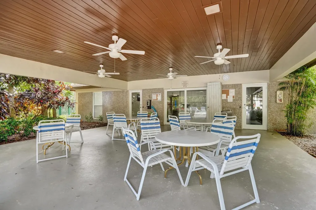 806 Cypress Boulevard Pompano Beach FL 33069