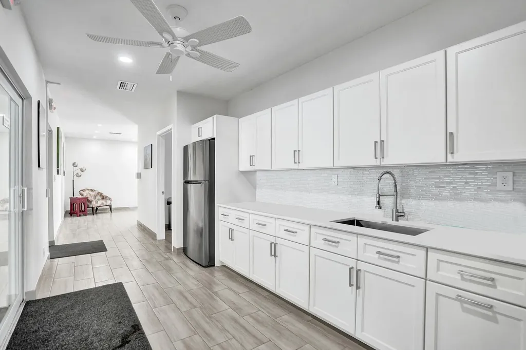806 Cypress Boulevard Pompano Beach FL 33069