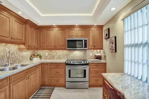 806 Cypress Boulevard Pompano Beach FL 33069