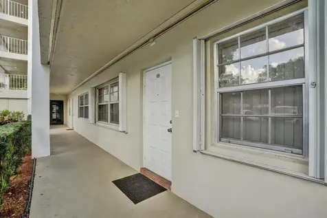 806 Cypress Boulevard Pompano Beach FL 33069