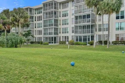 806 Cypress Boulevard Pompano Beach FL 33069