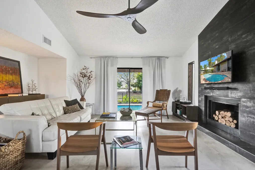 1348 NW 113th Terrace Coral Springs FL 33071
