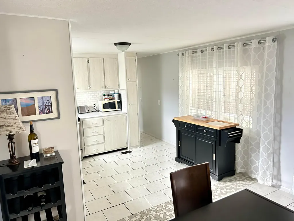 3240 State Street Hollywood FL 33021