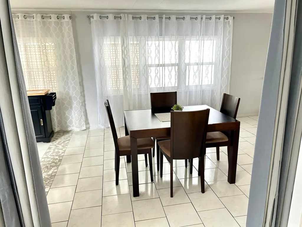 3240 State Street Hollywood FL 33021