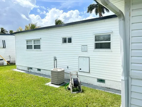3240 State Street Hollywood FL 33021