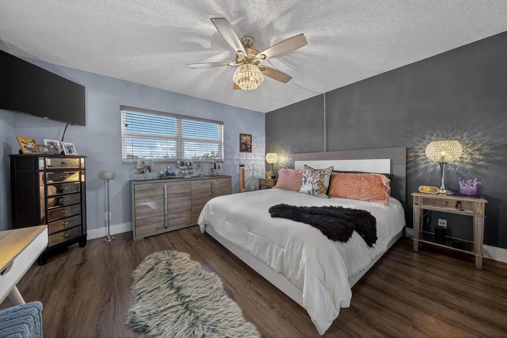 804 SE 7th Street SE Deerfield Beach FL 33441