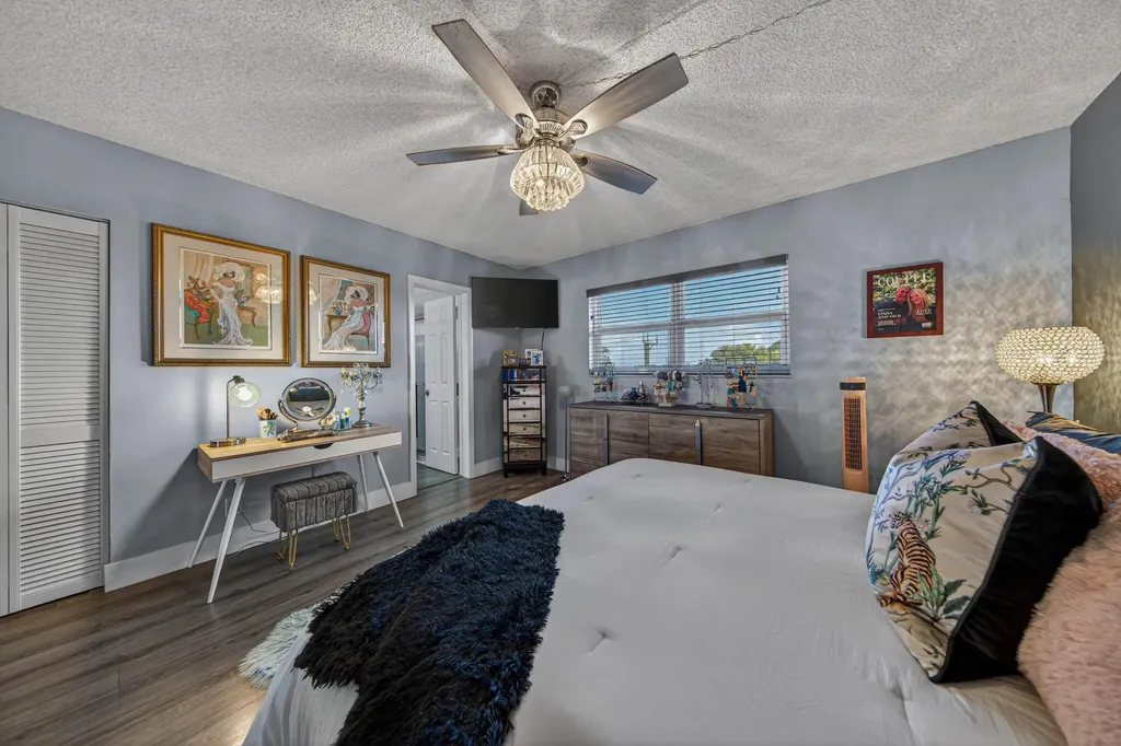 804 SE 7th Street SE Deerfield Beach FL 33441