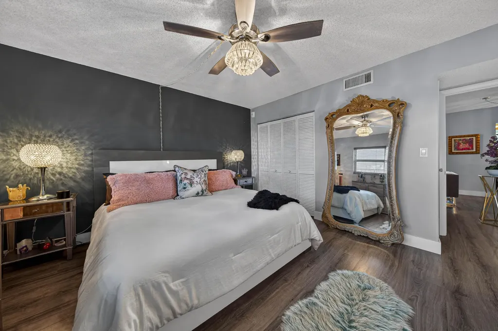 804 SE 7th Street SE Deerfield Beach FL 33441