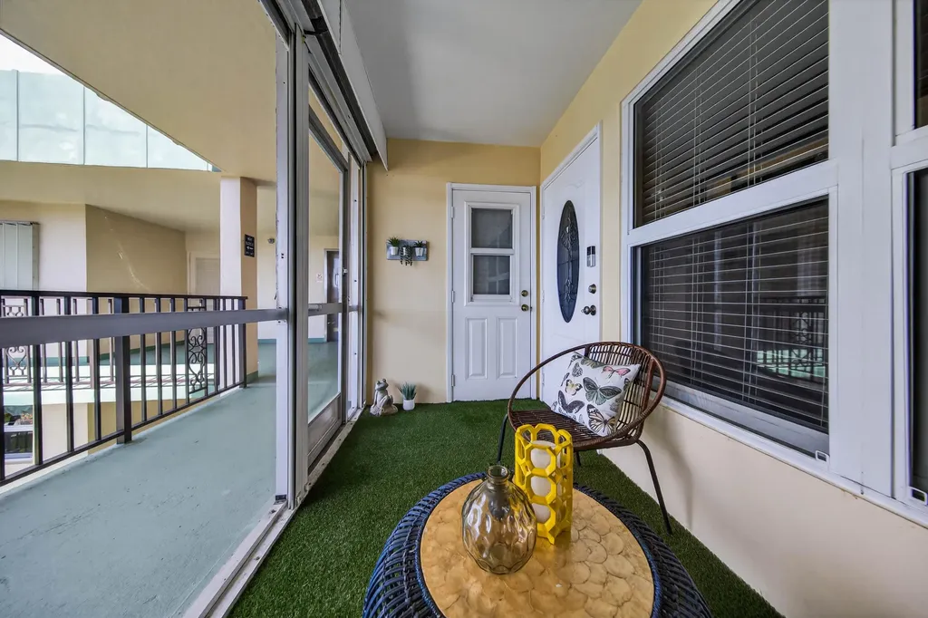 804 SE 7th Street SE Deerfield Beach FL 33441