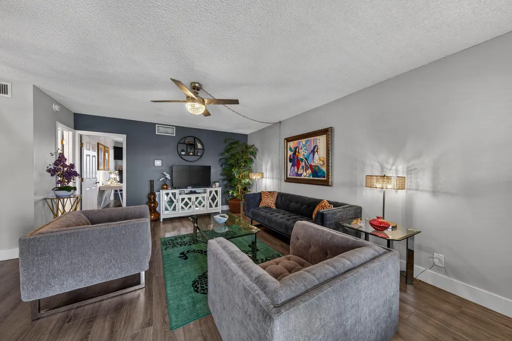 804 SE 7th Street SE Deerfield Beach FL 33441