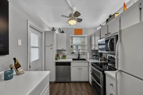 804 SE 7th Street SE Deerfield Beach FL 33441