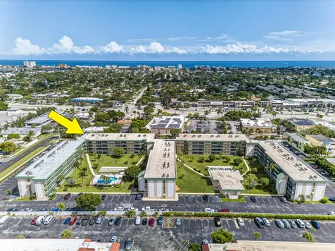 804 SE 7th Street SE Deerfield Beach FL 33441
