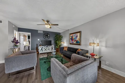 804 SE 7th Street SE Deerfield Beach FL 33441