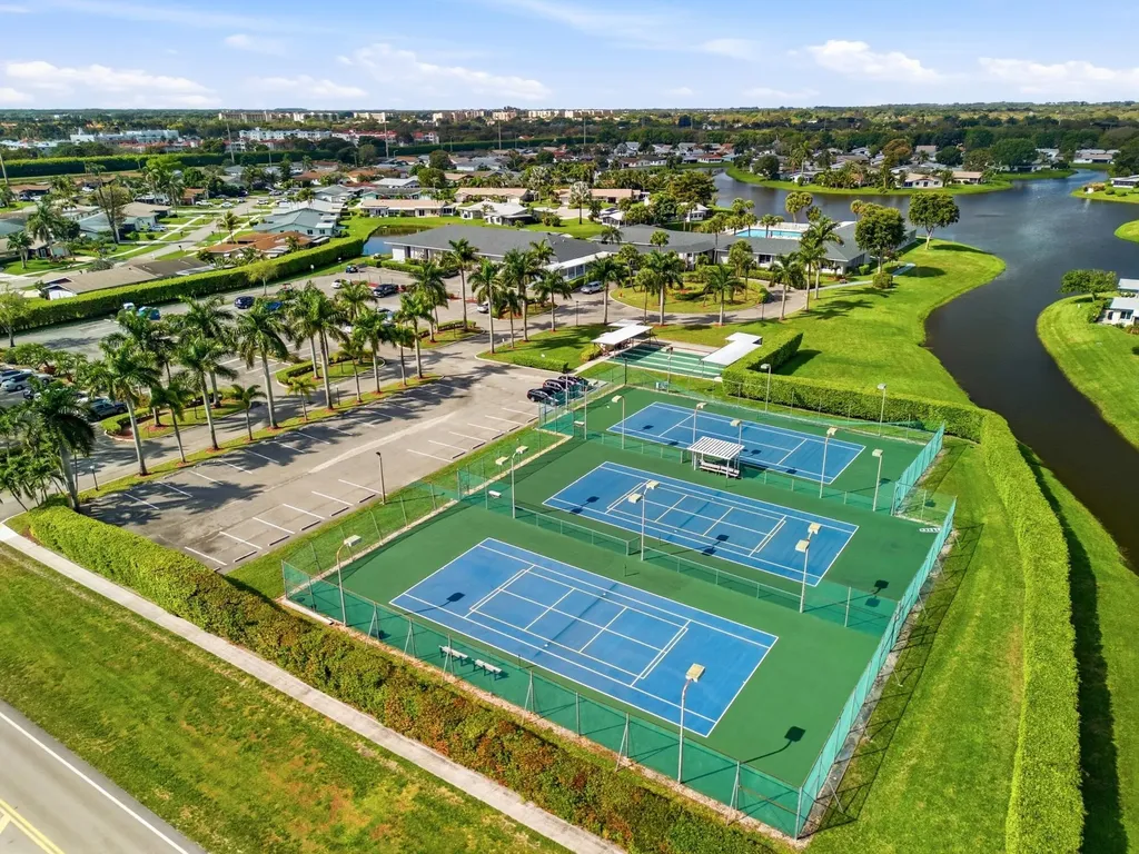 6091 Dusenburg Road Delray Beach FL 33484