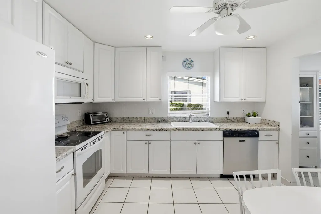 6091 Dusenburg Road Delray Beach FL 33484