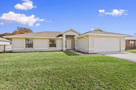 2743 SW District Avenue Port St Lucie FL 34953