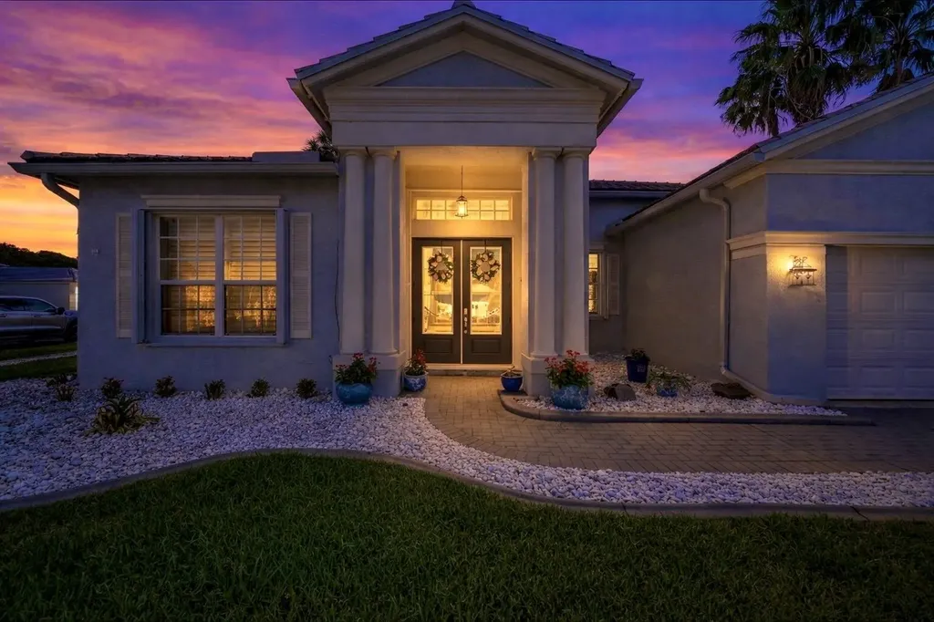 261 SW Lake Forest Way Port St Lucie FL 34986