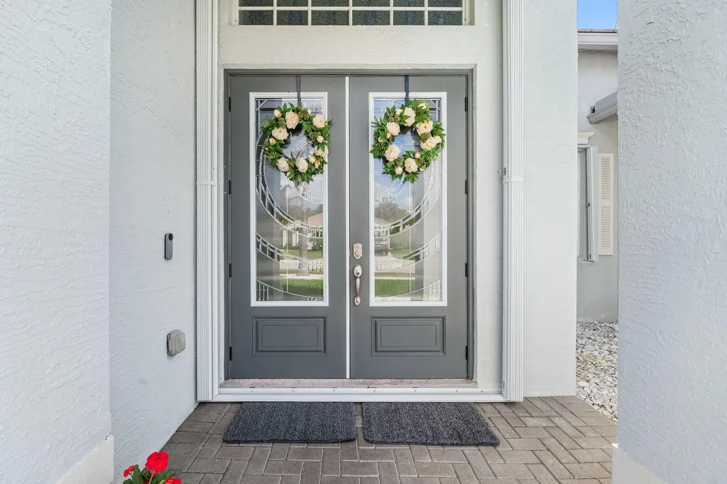 261 SW Lake Forest Way Port St Lucie FL 34986