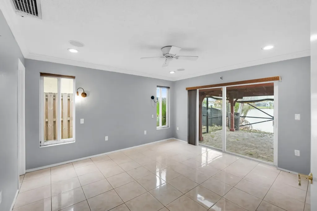 3570 NW 120th Way Sunrise FL 33323