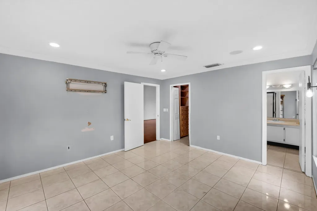 3570 NW 120th Way Sunrise FL 33323