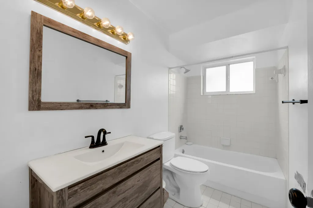 3570 NW 120th Way Sunrise FL 33323