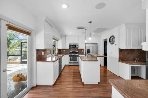 3570 NW 120th Way Sunrise FL 33323