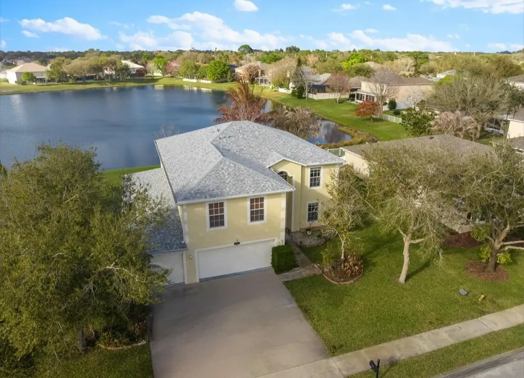 6052 Ridge Lake Circle Vero Beach FL 32967