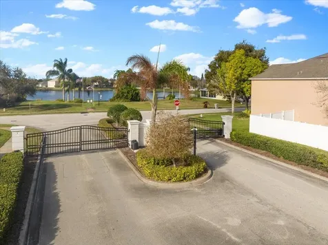 6052 Ridge Lake Circle Vero Beach FL 32967