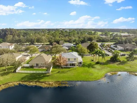 6052 Ridge Lake Circle Vero Beach FL 32967