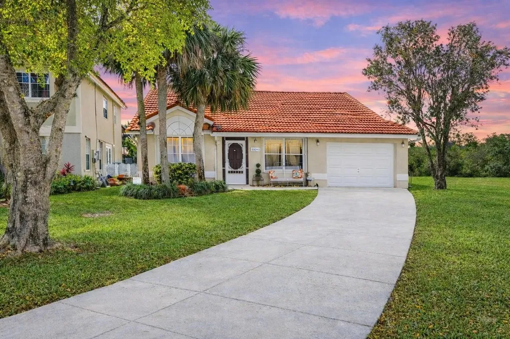 18293 Fresh Lake Way Boca Raton FL 33498