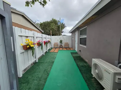 4824 SW 45th Avenue Dania Beach FL 33314