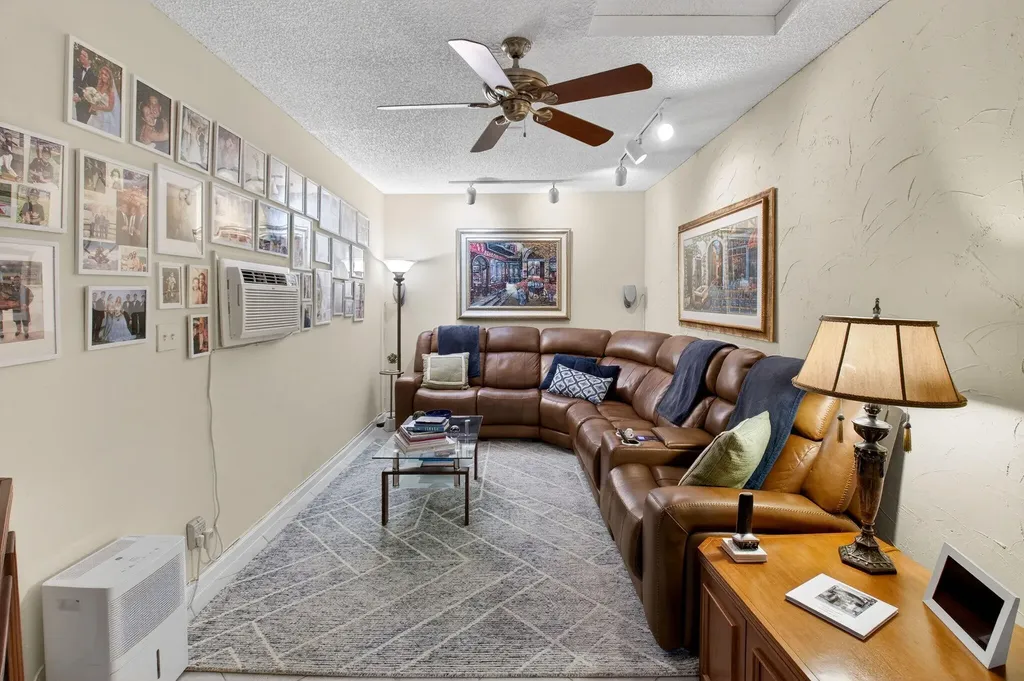 9064 Boca Gardens Parkway Boca Raton FL 33496