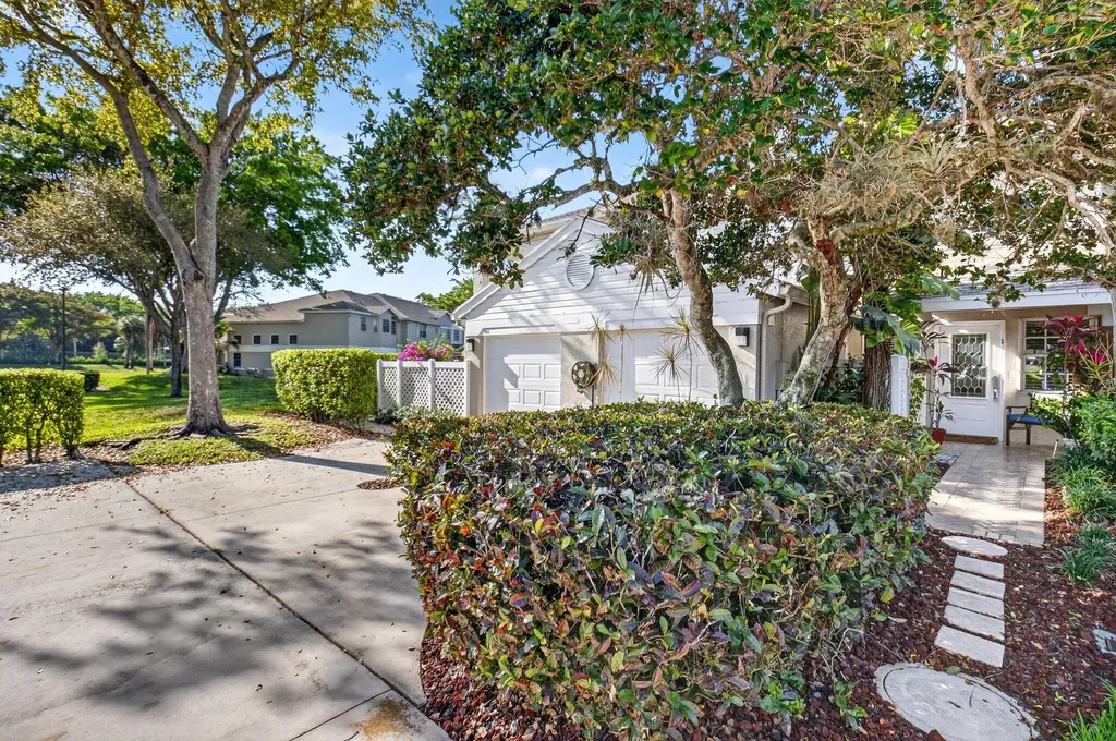 9064 Boca Gardens Parkway Boca Raton FL 33496