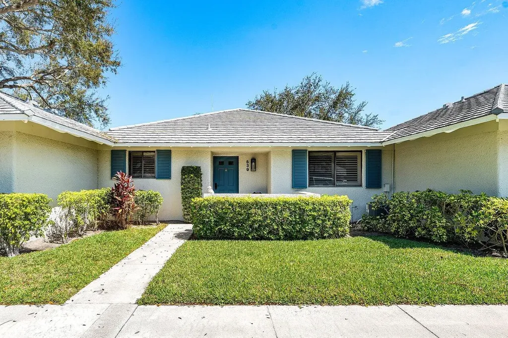 539 Club Drive Palm Beach Gardens FL 33418