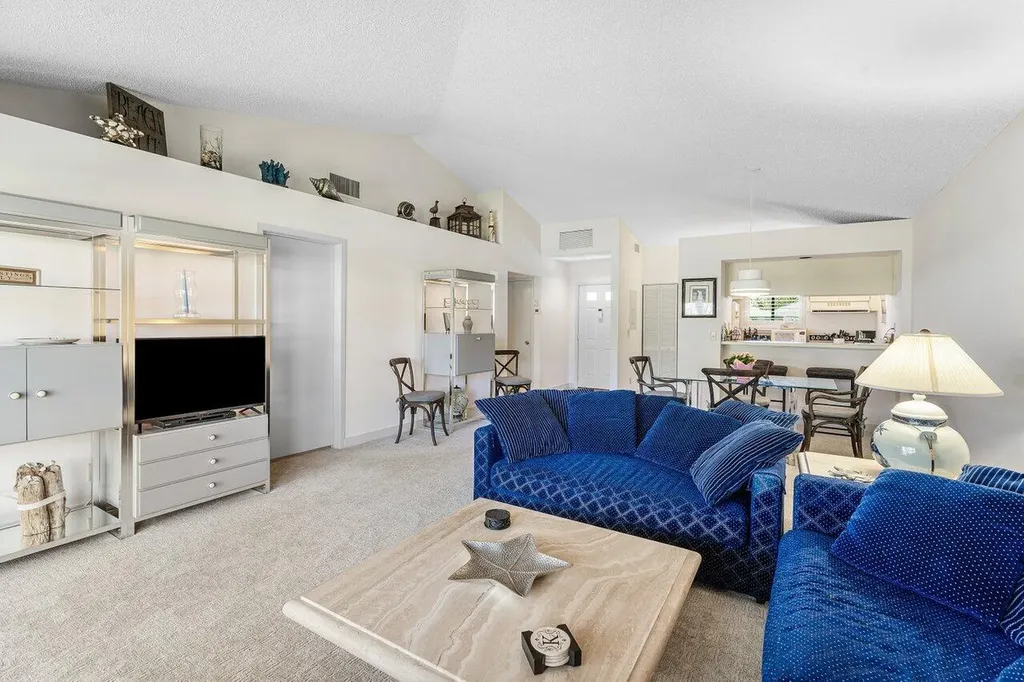 539 Club Drive Palm Beach Gardens FL 33418