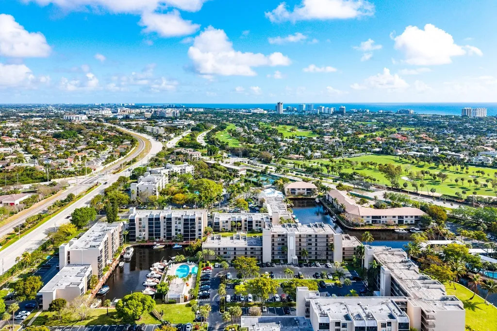 6 Royal Palm Way Boca Raton FL 33432