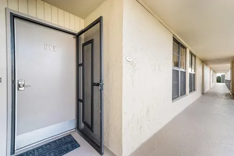 6 Royal Palm Way Boca Raton FL 33432